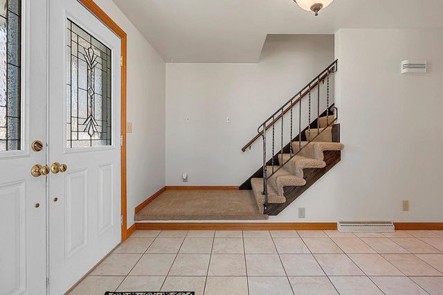 383 SWISS HILL DRIVE, Green Bay, WI 54302