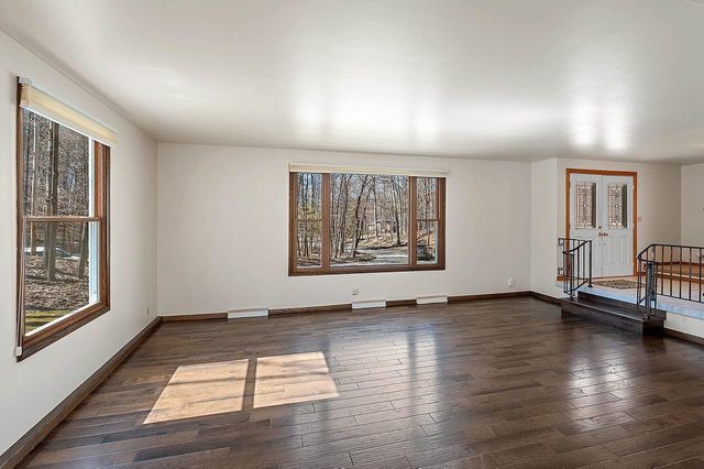 383 SWISS HILL DRIVE, Green Bay, WI 54302