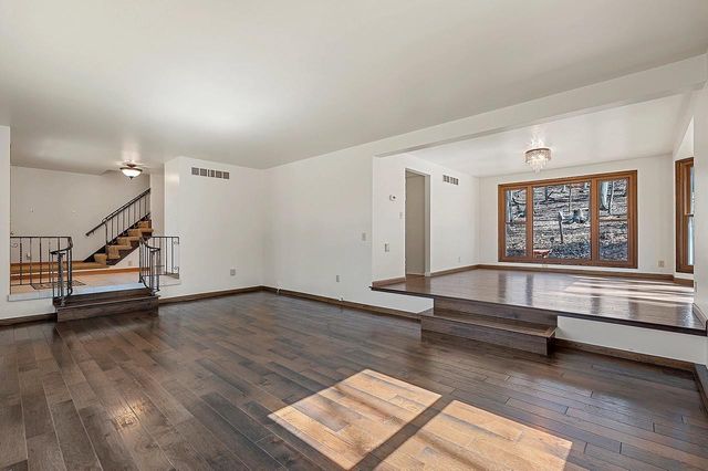 383 SWISS HILL DRIVE, Green Bay, WI 54302