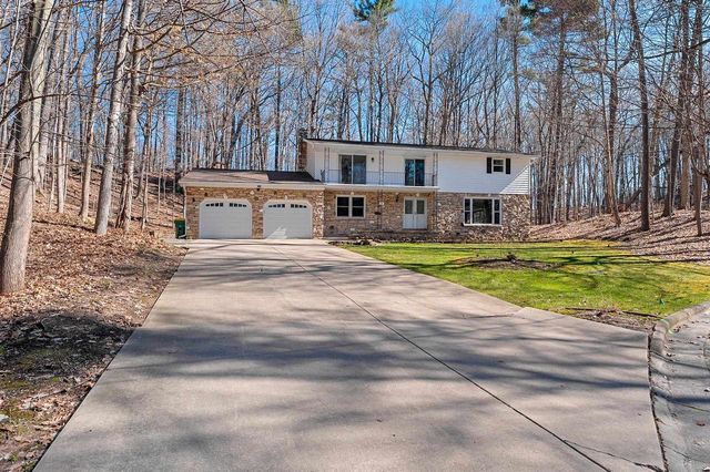 383 SWISS HILL DRIVE, Green Bay, WI 54302