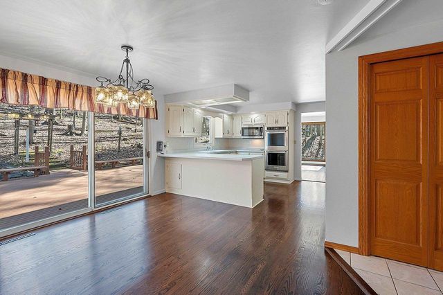 383 SWISS HILL DRIVE, Green Bay, WI 54302