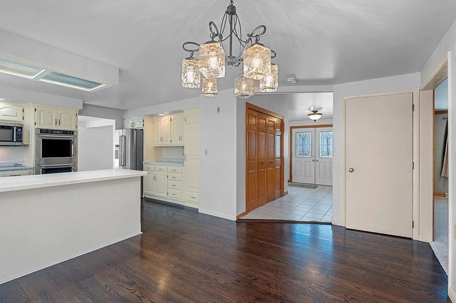 383 SWISS HILL DRIVE, Green Bay, WI 54302