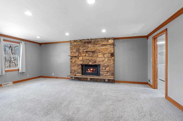 383 SWISS HILL DRIVE, Green Bay, WI 54302