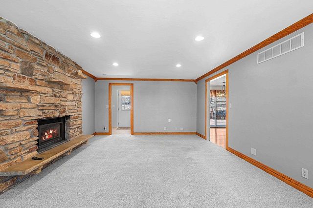 383 SWISS HILL DRIVE, Green Bay, WI 54302
