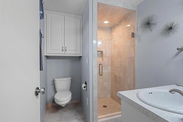 383 SWISS HILL DRIVE, Green Bay, WI 54302