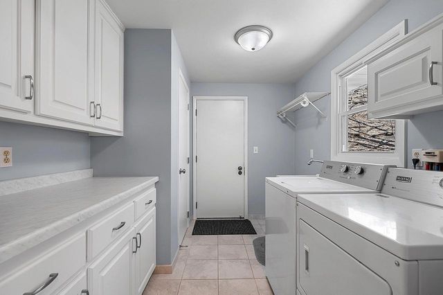 383 SWISS HILL DRIVE, Green Bay, WI 54302