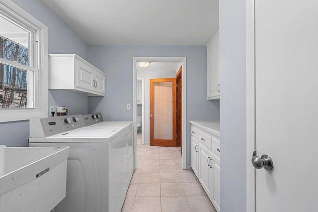 383 SWISS HILL DRIVE, Green Bay, WI 54302