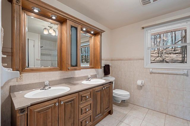 383 SWISS HILL DRIVE, Green Bay, WI 54302