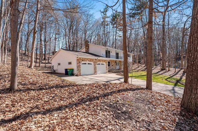 383 SWISS HILL DRIVE, Green Bay, WI 54302