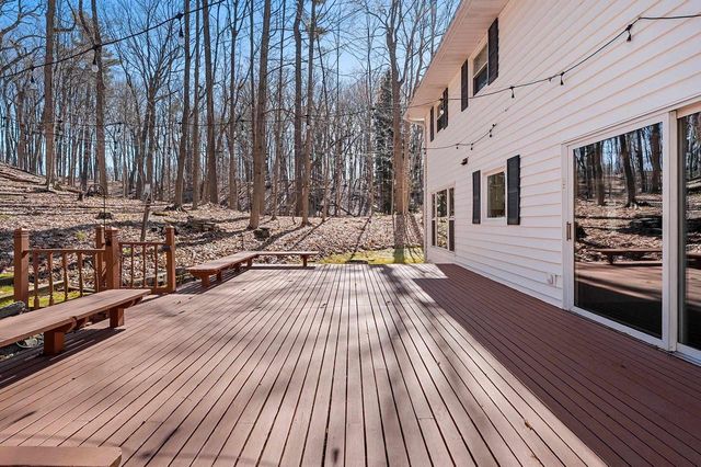 383 SWISS HILL DRIVE, Green Bay, WI 54302