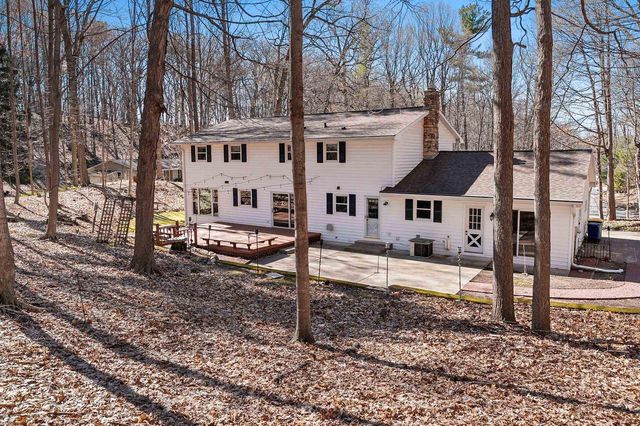 383 SWISS HILL DRIVE, Green Bay, WI 54302