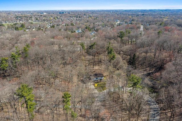 383 SWISS HILL DRIVE, Green Bay, WI 54302