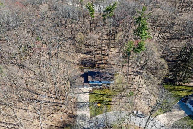 383 SWISS HILL DRIVE, Green Bay, WI 54302