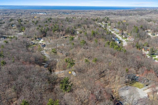 383 SWISS HILL DRIVE, Green Bay, WI 54302