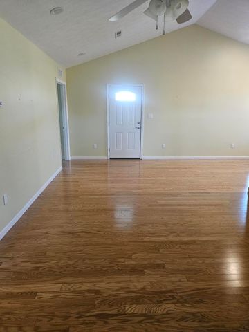 67 Leaflet Avenue, Somerset, KY 42503