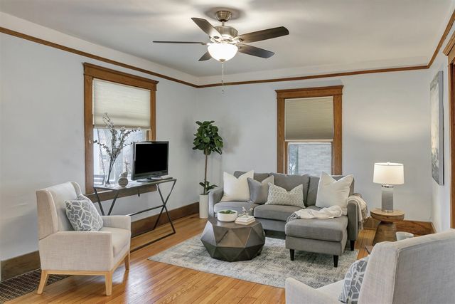 1123 W Huron Street, Ann Arbor, MI 48103
