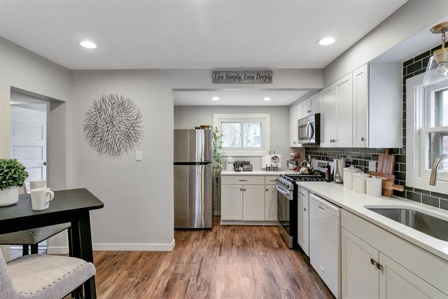 1123 W Huron Street, Ann Arbor, MI 48103