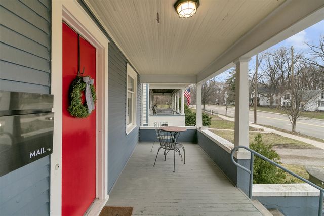 1123 W Huron Street, Ann Arbor, MI 48103