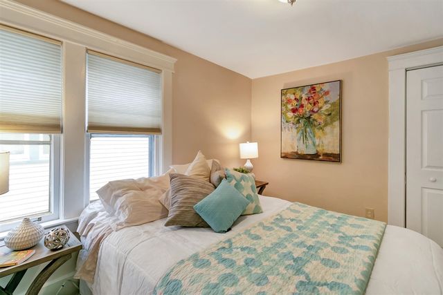 1123 W Huron Street, Ann Arbor, MI 48103