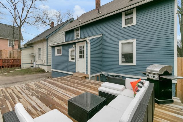 1123 W Huron Street, Ann Arbor, MI 48103