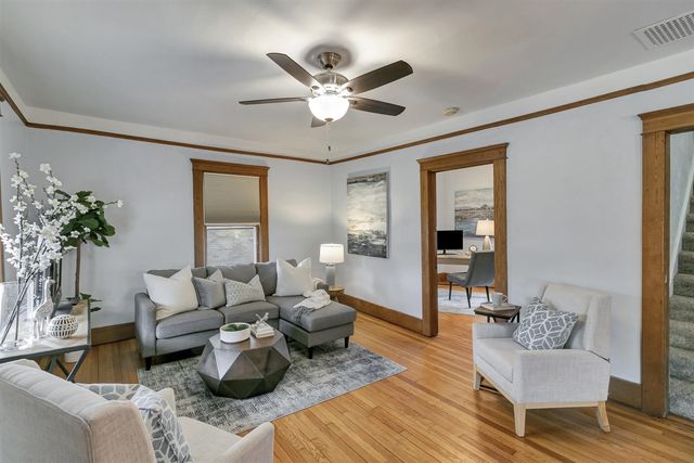 1123 W Huron Street, Ann Arbor, MI 48103