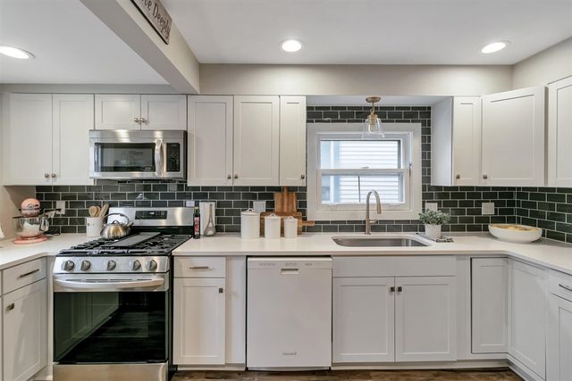 1123 W Huron Street, Ann Arbor, MI 48103