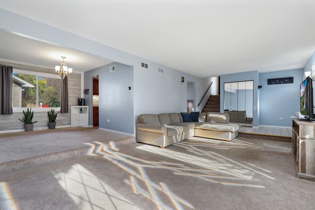 13801 S Secretariat Lane, Orland Park, IL 60467