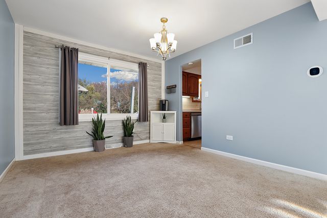 13801 S Secretariat Lane, Orland Park, IL 60467