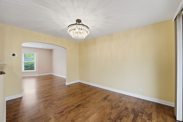 4065 Winston Drive, Hoffman Estates, IL 60192