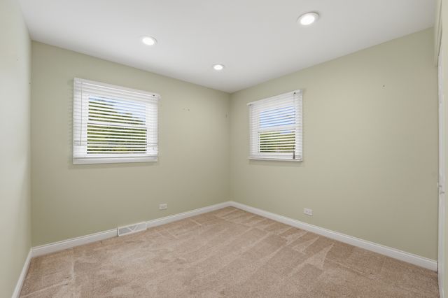 4065 Winston Drive, Hoffman Estates, IL 60192