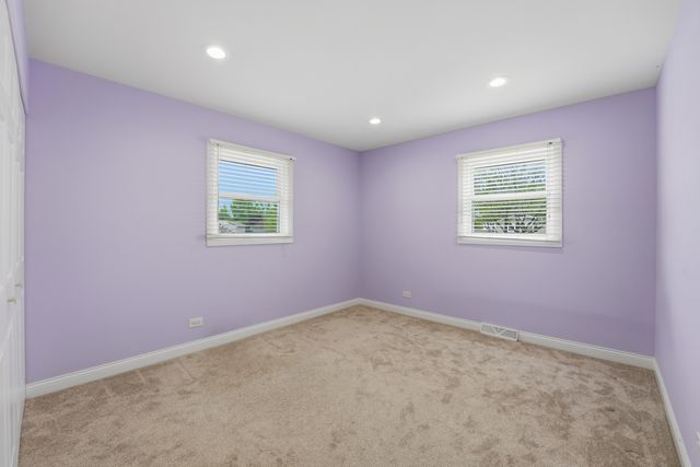 4065 Winston Drive, Hoffman Estates, IL 60192
