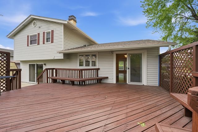 4065 Winston Drive, Hoffman Estates, IL 60192