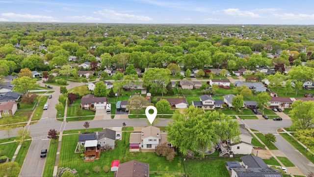 4065 Winston Drive, Hoffman Estates, IL 60192