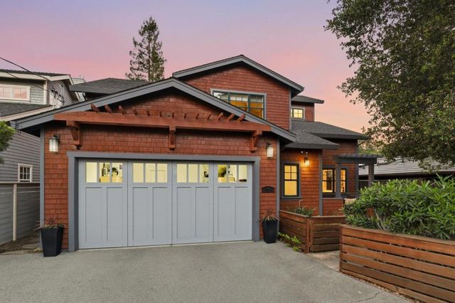 2067 Santa Cruz Avenue, Menlo Park, CA 94025