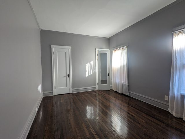 5630 N Kenmore Avenue 3, Chicago, IL 60660