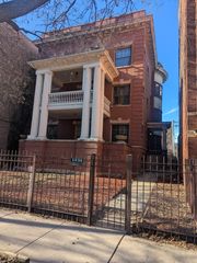 5630 N Kenmore Avenue 3, Chicago, IL 60660