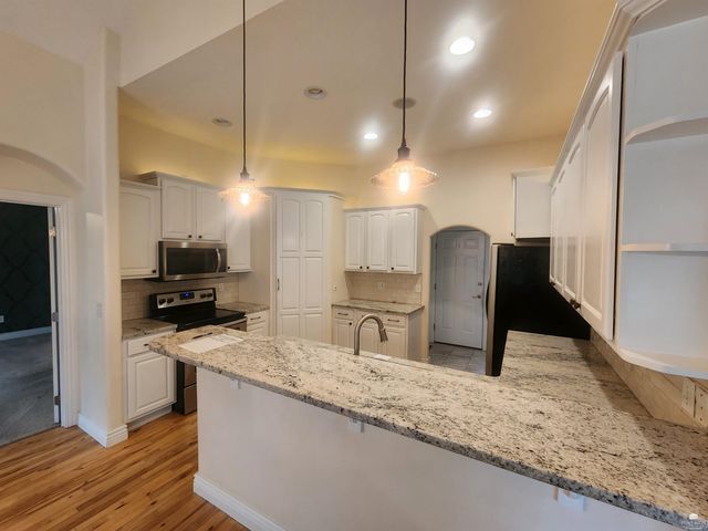 9094 Tonya Terrace, Manhattan, KS 66502
