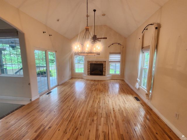 9094 Tonya Terrace, Manhattan, KS 66502