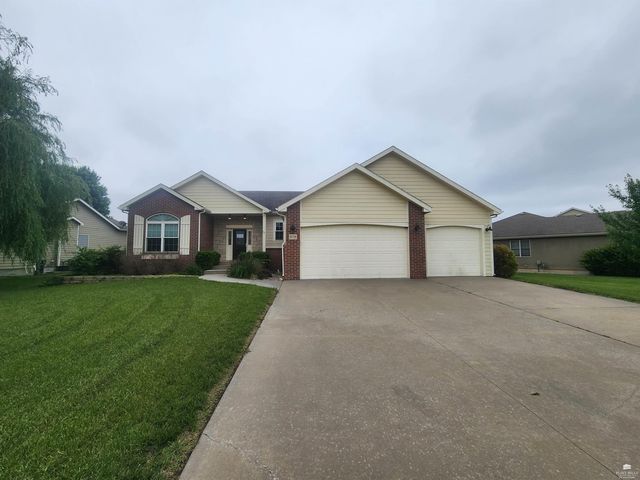 9094 Tonya Terrace, Manhattan, KS 66502