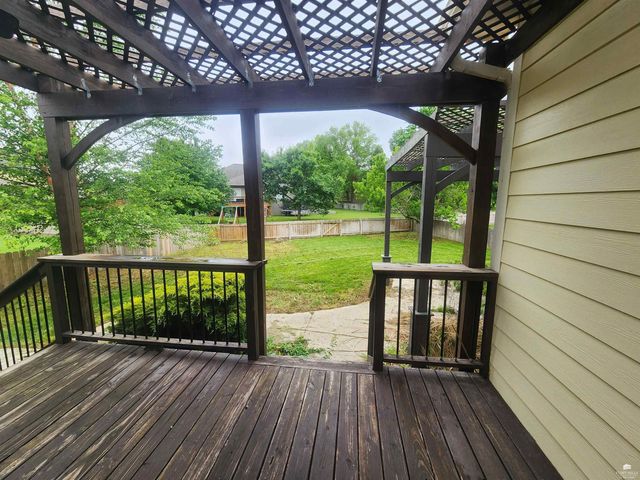 9094 Tonya Terrace, Manhattan, KS 66502