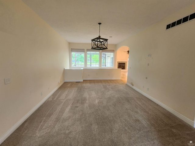 9094 Tonya Terrace, Manhattan, KS 66502