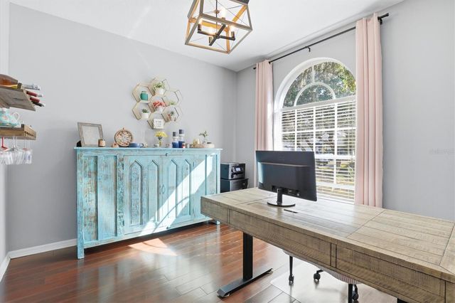 4617 WHISPERING PARK LANE, Tampa, FL 33614