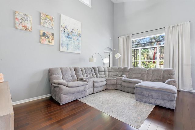 4617 WHISPERING PARK LANE, Tampa, FL 33614