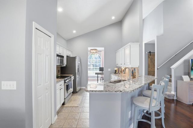 4617 WHISPERING PARK LANE, Tampa, FL 33614