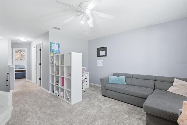 4617 WHISPERING PARK LANE, Tampa, FL 33614