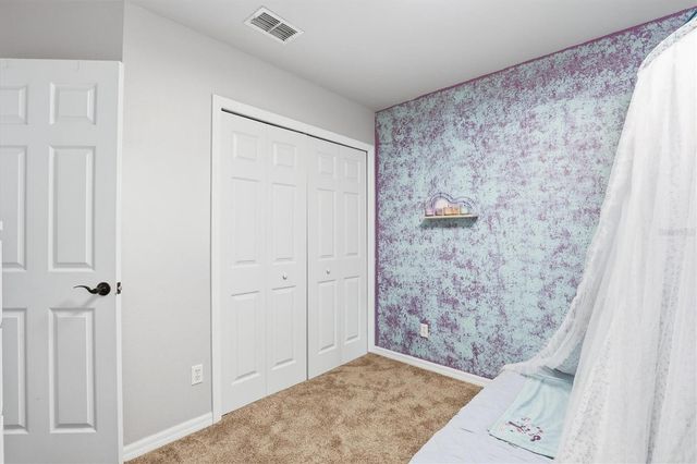 4617 WHISPERING PARK LANE, Tampa, FL 33614