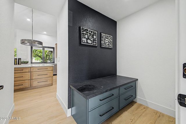 17801 N 55TH Street, Scottsdale, AZ 85254