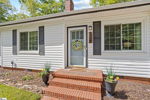 210 Keith Drive, Greenville, SC 29607