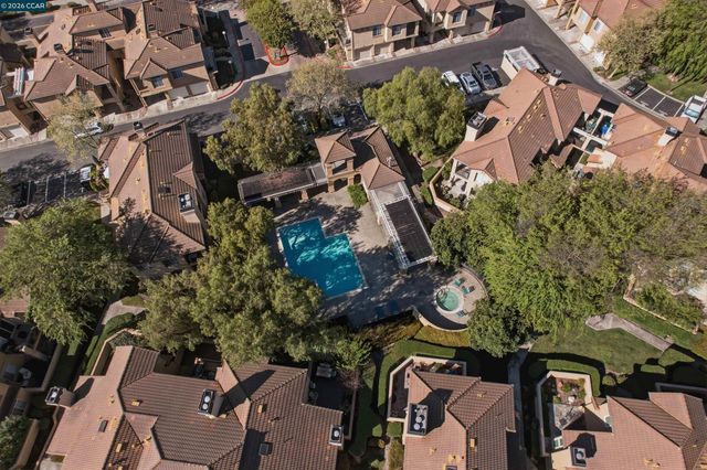 7674 Tuscany Dr, Dublin, CA 94568