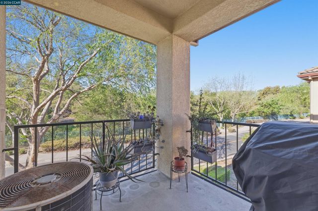 7674 Tuscany Dr, Dublin, CA 94568